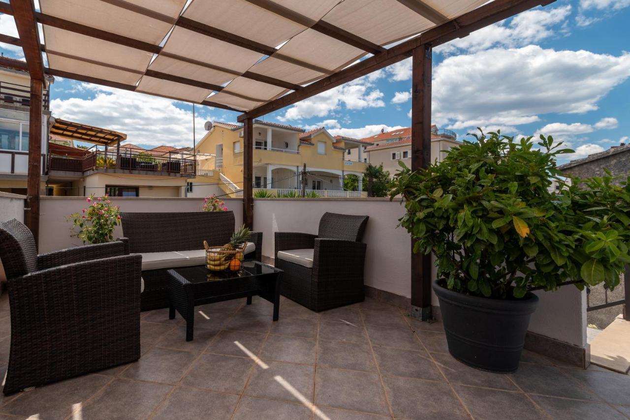 Apartments Orlic Trogir Exterior photo